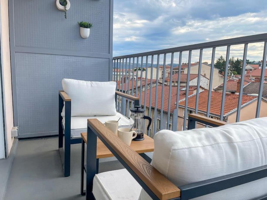 Le Lagon Bleu - Appt Wifi Parking Balcon Le Puy-en-Velay エクステリア 写真